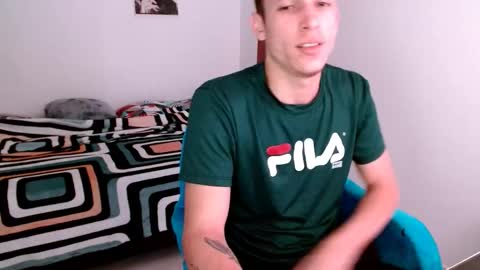 Snapshot of davidsalazar33 chatting on September 30, 2025, 11:21 pm davidsalazar33 online show from September 30, 2025, 11:21 pm