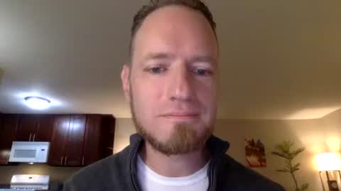 Snapshot of davidwilcox1982 chatting on October 27, 2025, 2:59 am Dave online show from October 27, 2025, 2:59 am