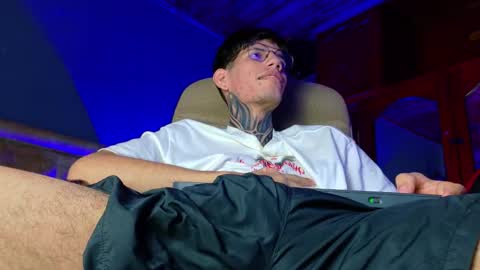 daviid_huge online show from February 13, 2026, 1:45 am