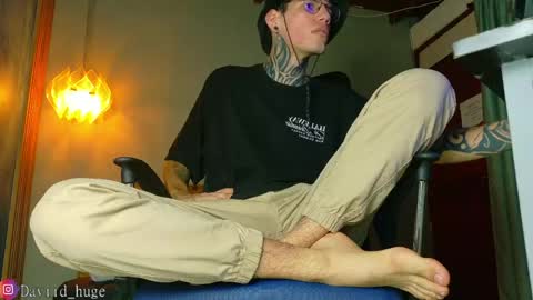 Snapshot of daviid_huge chatting on May 16, 2026, 7:23 pm daviid_huge online show from May 16, 2026, 7:23 pm