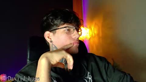 Snapshot of daviid_huge chatting on July 5, 2026, 7:15 am daviid_huge online show from July 5, 2026, 7:15 am