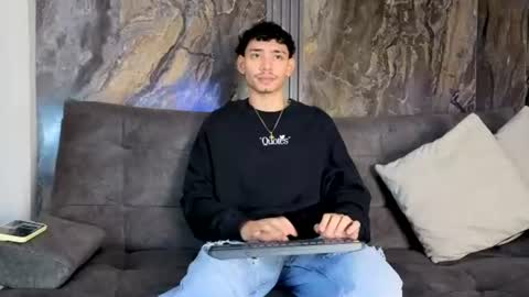 Snapshot of daviid_laid_ chatting on August 6, 2026, 2:30 pm David online show from August 6, 2026, 2:30 pm