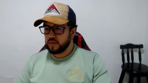 Snapshot of daviko07 chatting on November 2, 2025, 6:05 am daviko07 online show from November 2, 2025, 6:05 am