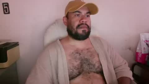 davinson_lopez35 online show from July 7, 2026, 8:46 pm