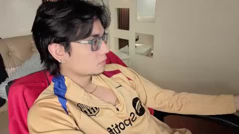 davoxer online show from June 25, 2026, 3:39 am