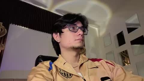 davoxer online show from July 17, 2026, 3:35 am