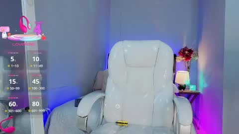 dawn_16 online show from May 18, 2026, 9:42 pm