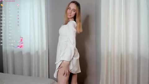 Snapshot of dawnbullins chatting on October 14, 2025, 8:48 am Emily online show from October 14, 2025, 8:48 am