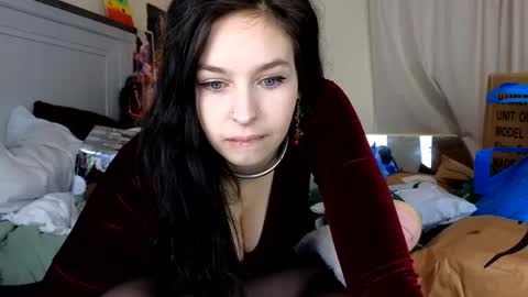 Dawn Willow online show from December 25, 2024, 3:38 pm