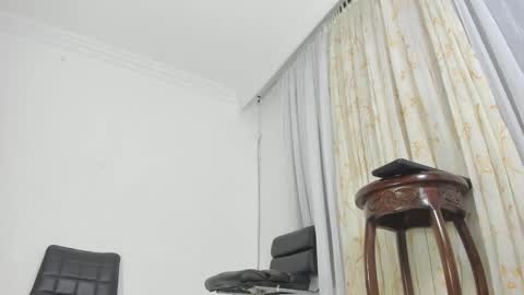 Snapshot of day_alexa chatting on November 16, 2025, 1:39 pm Day Alexa online show from November 16, 2025, 1:39 pm