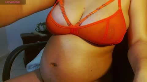Snapshot of dayana_sub_ chatting on November 16, 2025, 9:42 pm dayana online show from November 16, 2025, 9:42 pm