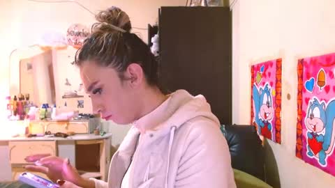 dayanna_01_ online show from April 16, 2026, 1:45 pm