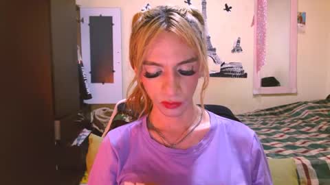 Snapshot of dayanna_01_ chatting on July 13, 2026, 6:11 pm dayanna_01_ online show from July 13, 2026, 6:11 pm
