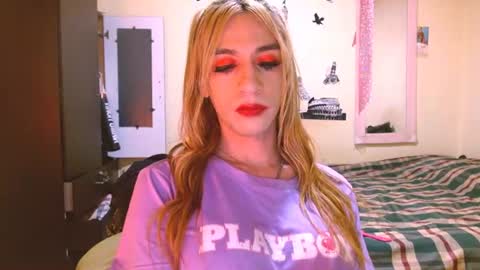 Snapshot of dayanna_01_ chatting on July 14, 2026, 6:35 pm dayanna_01_ online show from July 14, 2026, 6:35 pm