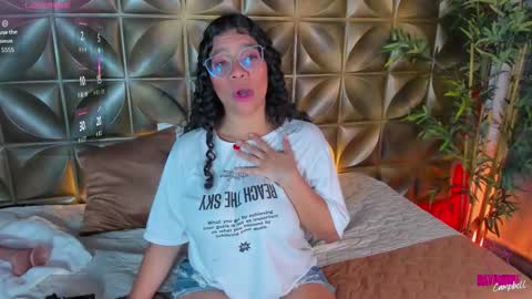 Snapshot of dayanne_campbelll chatting on November 26, 2025, 10:33 pm Dayanne online show from November 26, 2025, 10:33 pm