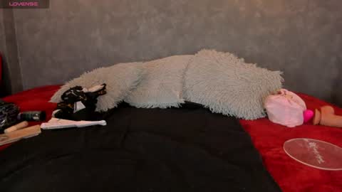 DAYRA ANGELS online show from June 13, 2026, 2:59 pm