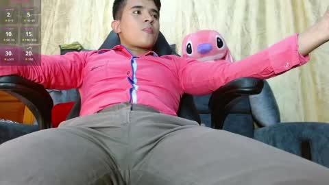 dayro_dduran online show from May 3, 2026, 7:53 pm