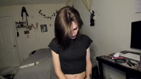 Snapshot of days_y chatting on September 11, 2025, 10:37 am days_y online show from September 11, 2025, 10:37 am