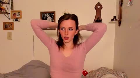 Snapshot of days_y chatting on November 25, 2025, 2:06 pm days_y online show from November 25, 2025, 2:06 pm