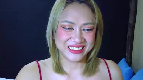stephaniechim online show from April 27, 2026, 4:27 pm