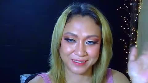 Snapshot of dazzlinglady44 chatting on June 3, 2026, 2:33 pm stephaniechim online show from June 3, 2026, 2:33 pm