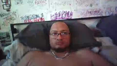 dbeamon92 online show from April 18, 2026, 7:07 pm