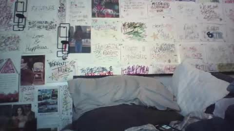 Snapshot of dbeamon92 chatting on May 4, 2026, 1:23 am dbeamon92 online show from May 4, 2026, 1:23 am