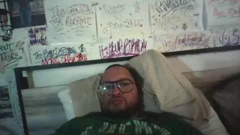 Snapshot of dbeamon92 chatting on June 11, 2026, 12:32 am dbeamon92 online show from June 11, 2026, 12:32 am
