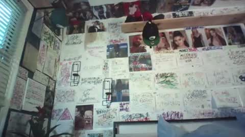 Snapshot of dbeamon92 chatting on June 12, 2026, 12:37 pm dbeamon92 online show from June 12, 2026, 12:37 pm