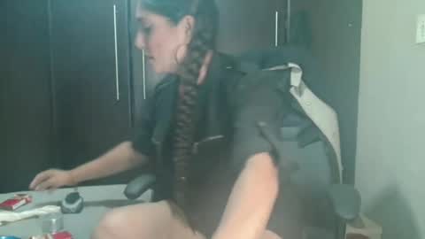 Snapshot of dbnpoizn chatting on January 7, 2026, 7:16 pm dbnpoizn online show from January 7, 2026, 7:16 pm