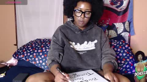 Snapshot of dchcco chatting on December 20, 2024, 3:47 am Duchess Coco - Coco Puffs online show from December 20, 2024, 3:47 am