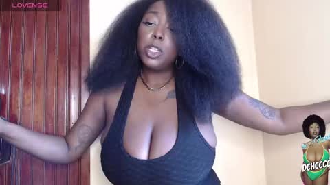 Snapshot of dchcco chatting on January 15, 2025, 6:51 pm Duchess Coco - Coco Puffs online show from January 15, 2025, 6:51 pm