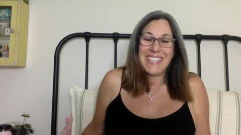 Snapshot of ddmolly chatting on July 28, 2026, 6:53 pm DDMolly online show from July 28, 2026, 6:53 pm