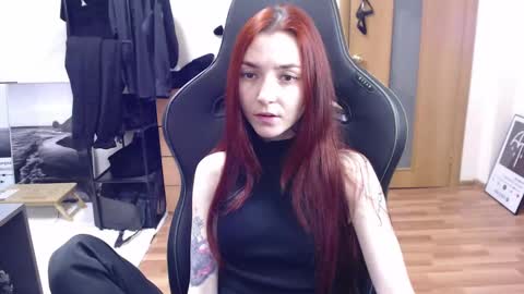 Snapshot of dead_girll chatting on March 12, 2025, 9:24 pm freak online show from March 12, 2025, 9:24 pm