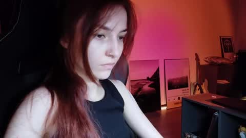 Snapshot of dead_girll chatting on June 5, 2026, 12:50 am freak online show from June 5, 2026, 12:50 am