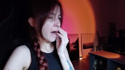 Snapshot of dead_girll chatting on June 10, 2026, 11:24 pm freak online show from June 10, 2026, 11:24 pm