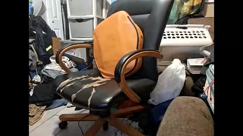 deadbirdink8o8 online show from December 20, 2025, 8:32 am