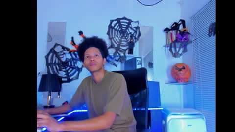 deamon_devil online show from October 13, 2025, 4:23 am