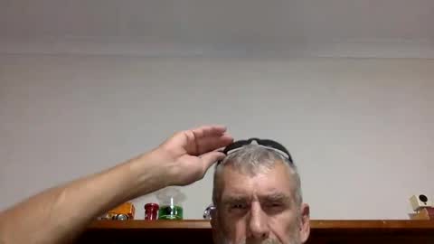 Snapshot of deanofflove2210 chatting on January 13, 2025, 7:54 am deanofflove2210 online show from January 13, 2025, 7:54 am