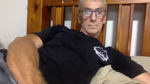 Snapshot of deanofflove2210 chatting on January 25, 2025, 5:19 pm deanofflove2210 online show from January 25, 2025, 5:19 pm