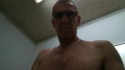 deanofflove2210 online show from June 27, 2026, 6:02 pm