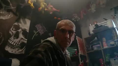 deanofflove2210 online show from July 2, 2026, 3:56 am