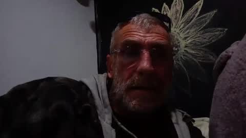 deanofflove2210 online show from July 18, 2026, 9:13 am