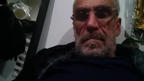 deanofflove2210 online show from July 21, 2026, 5:15 pm