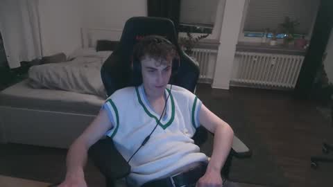 Snapshot of deanparkerx chatting on November 1, 2025, 8:00 pm Dean online show from November 1, 2025, 8:00 pm