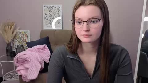 Snapshot of dear_jessica9 chatting on October 17, 2025, 9:34 am Jessica online show from October 17, 2025, 9:34 am