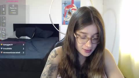 dearlilith6666 online show from February 13, 2025, 2:42 pm