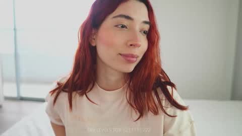 Snapshot of dearnina chatting on December 3, 2025, 12:03 pm NINA 30OFF online show from December 3, 2025, 12:03 pm