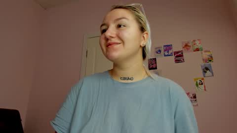 Debbie Mon Tue Fri Sun Sat GMT 3 1000am - 0400pm  online show from December 30, 2024, 3:13 pm