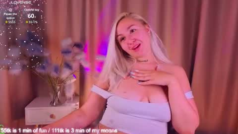 Snapshot of debbie_taylor chatting on July 30, 2026, 5:56 pm Debbie Mon Tue Fri Sun Sat GMT 3 1000am - 0400pm online show from July 30, 2026, 5:56 pm